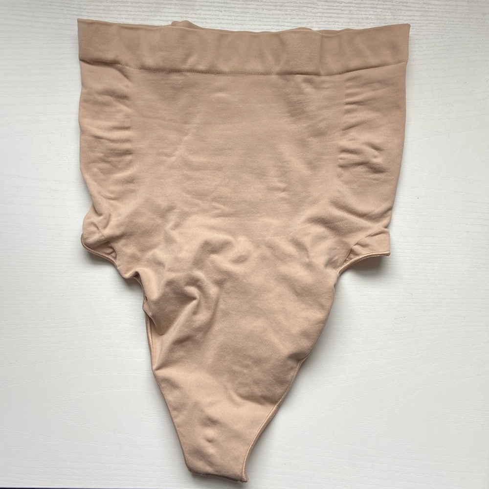 SKIMS Seamless Sculpt High-Waisted Thong in color Mica